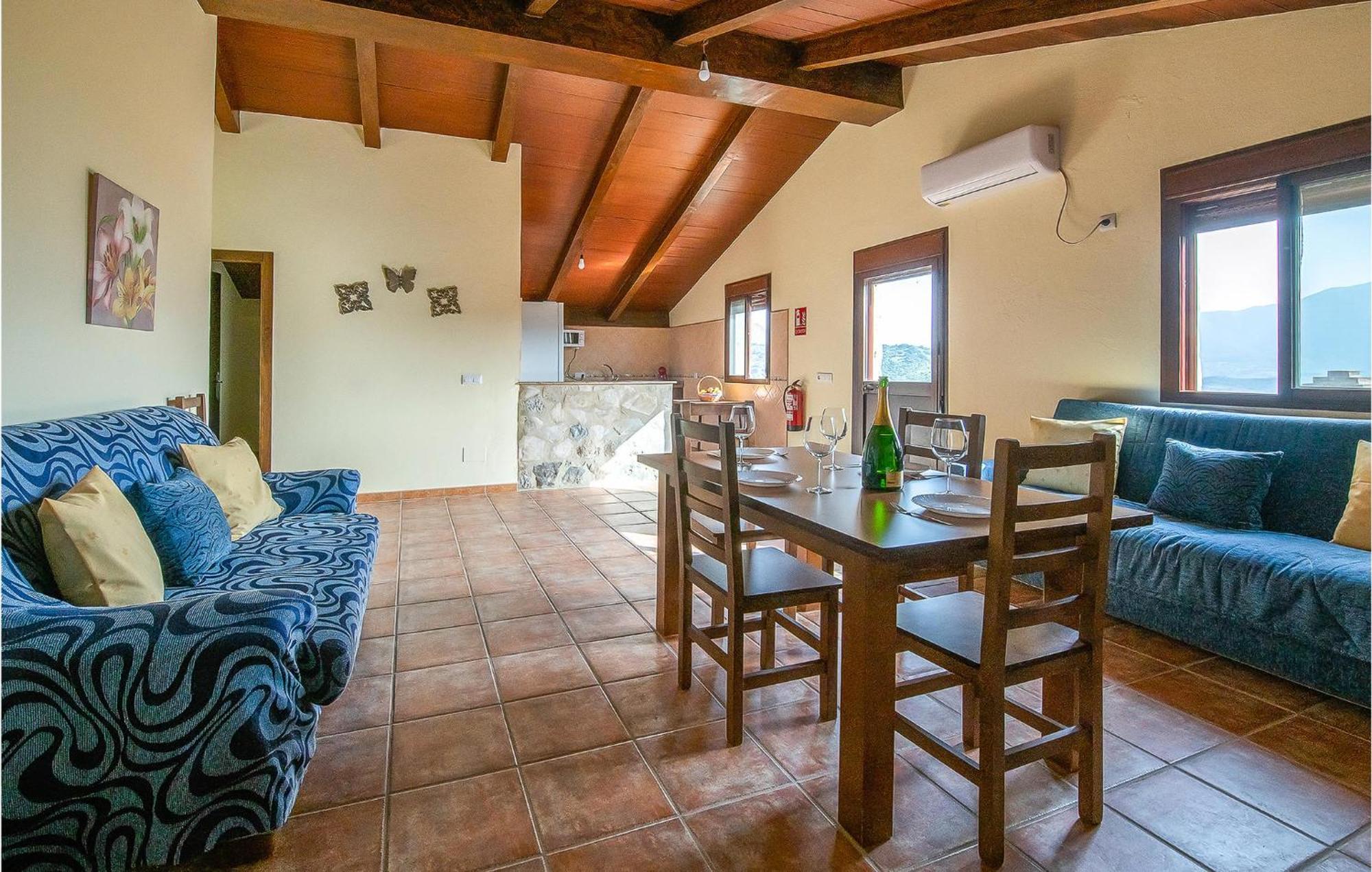 Gorgeous Home In Algodonales With Kitchen Extérieur photo